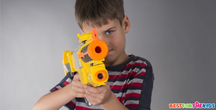 toy-guns-child-development.jpg.066fd7cc550059756a1626fd2525afe2.jpg